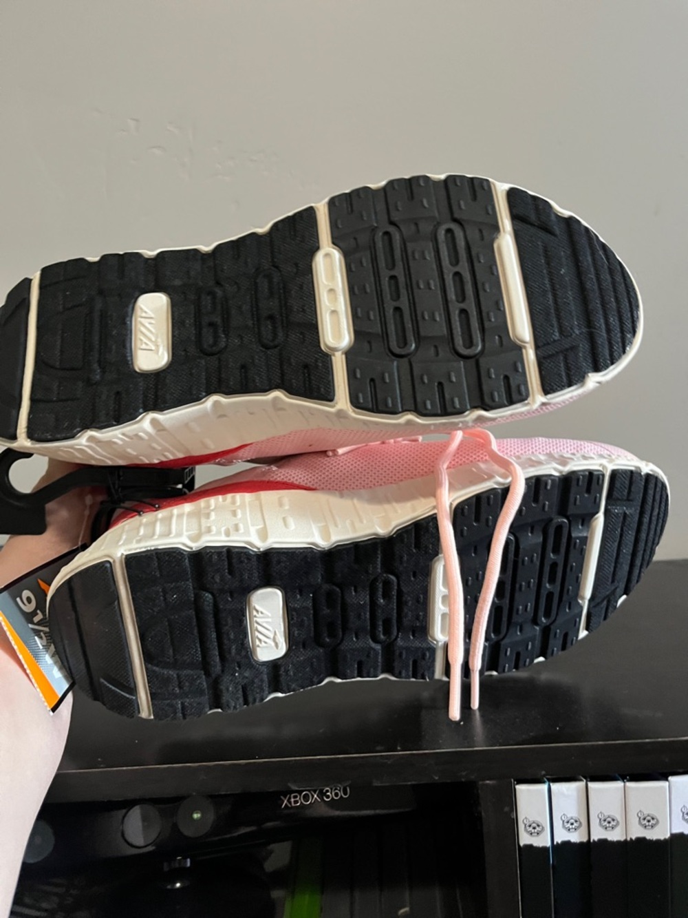 Avia Pink Breathable Lace-Up Sneakers Wide 9.5 - Picture 5 of 6